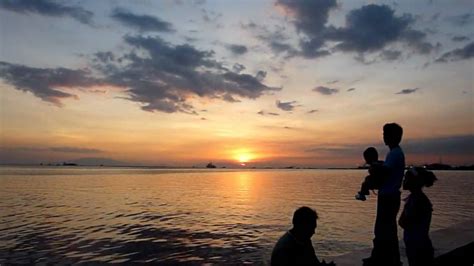 Sunset @ Manila Baywalk - YouTube