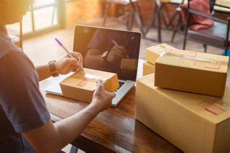 How Parcel Delivery is Centered Around Customer Service