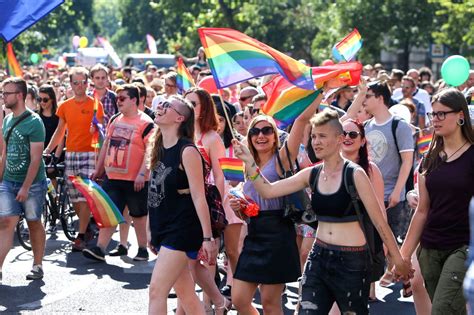 HUNGARY-BUDAPEST-GAY-PRIDE PARADE