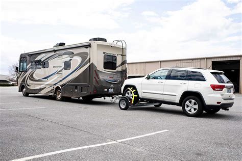 When to use an RV Car Tow Dolly | Car Tow Dolly