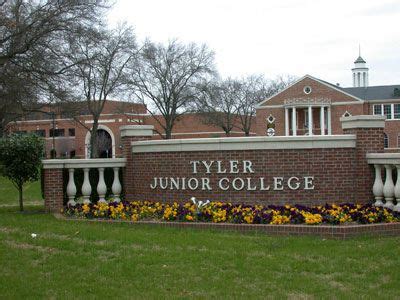 Tyler Junior College (Tyler East Texas) What a real "Community" College ...