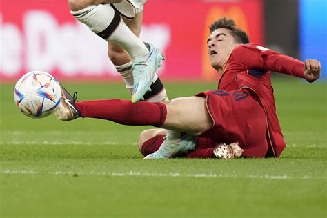 Gavi misses Spain practice at World Cup because of injury | AP News