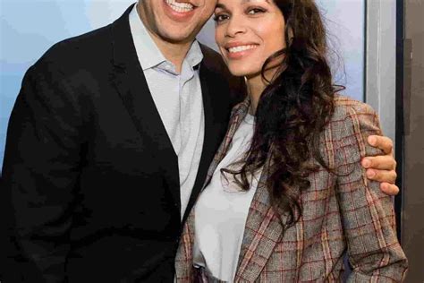 Cory Booker is Married to Wife: Rosario Dawson. – wifebio.com