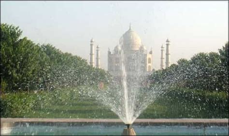 Architecture and Origins of Taj Mahal – Agra