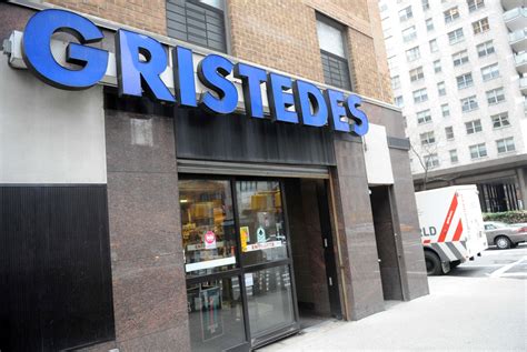 John Catsimatidis pays the bills for grocery store competitor