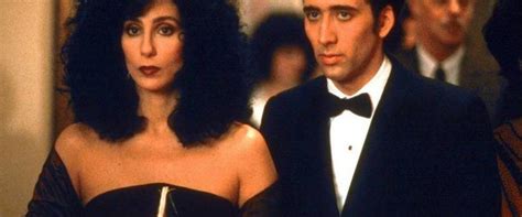 Moonstruck Movie Review & Film Summary (1988) | Roger Ebert