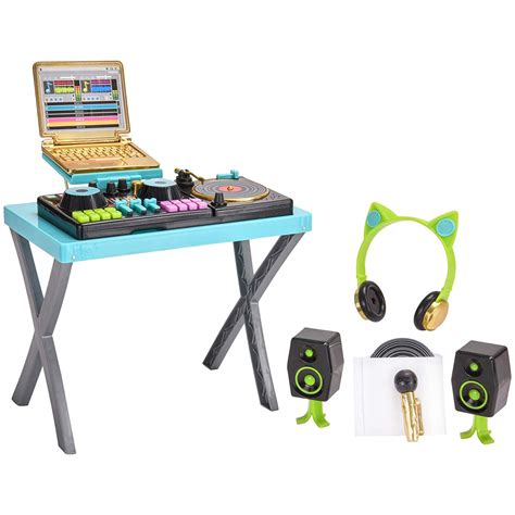 This Surreal DJ Play Set Lets Your Child Pretend To Be An EDM Superstar - GDE