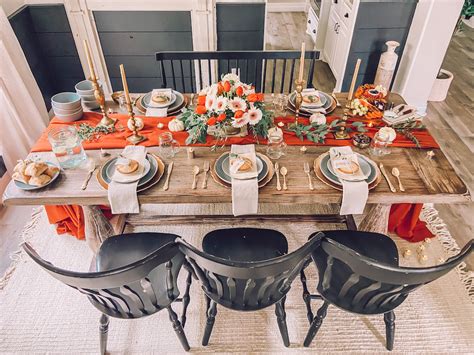 How to Set a Beautiful Thanksgiving Table