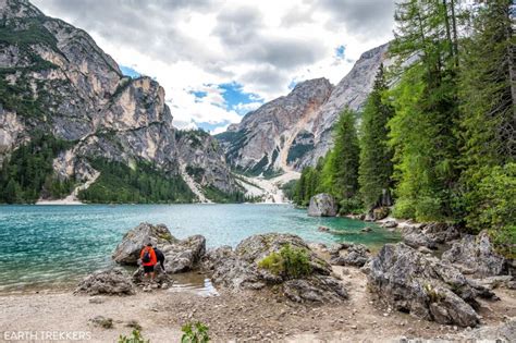 Best Way to Visit Lago di Braies (HELPFUL Tips & Photos) – Earth Trekkers