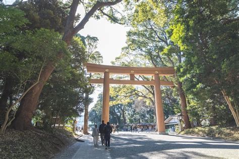 Premium Photo | Meiji jingu shrine torii gate in tokyo japan