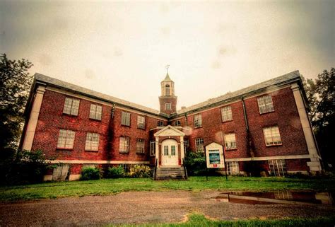 10 Most Haunted Insane Asylums in America