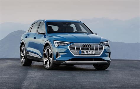 Audi e-tron fully electric SUV unveiled - PerformanceDrive