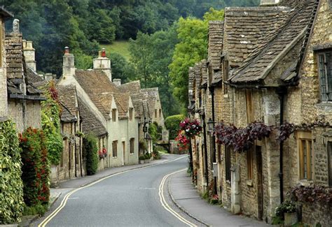 English Village History | Mature & Senior travellers - Odyssey Traveller
