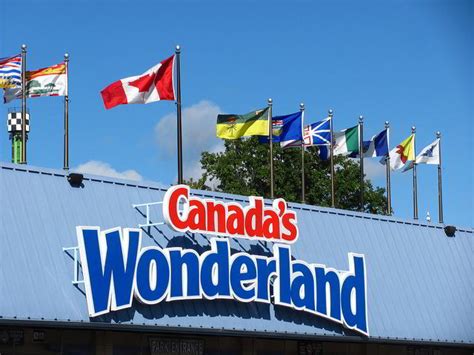 Visitor's Guide to Canada's Wonderland in Toronto