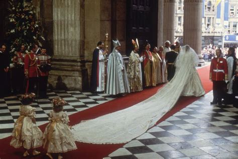 The Real Story & Details Of Princess Diana's Wedding Dress | Tatler