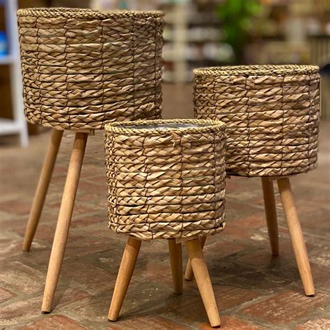 Set of 3 Rattan Planters – Barbara King Home and Garden