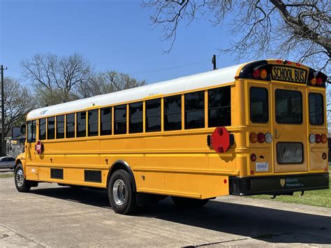 State, federal laws make it easier than ever to transition to electric school buses