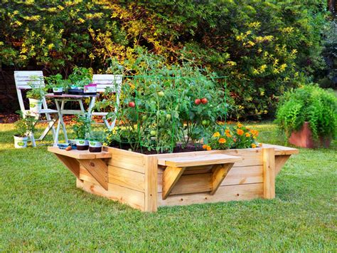 Is Heat-Treated Wood Safe for Gardening? | HGTV