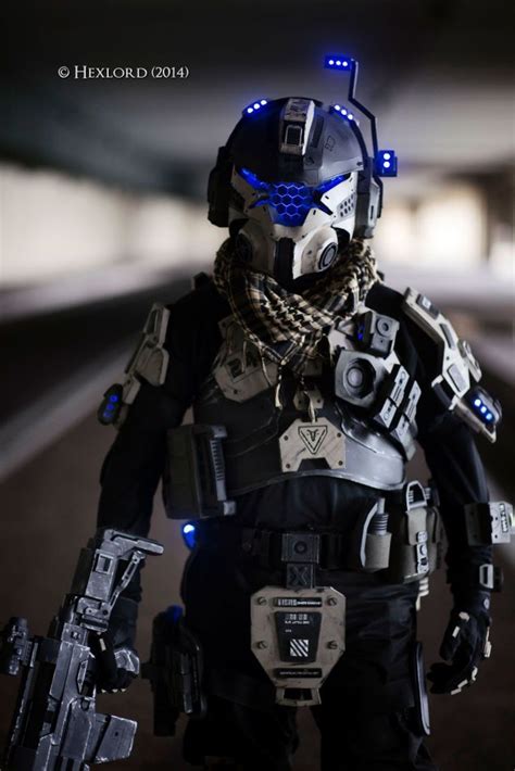 Malaysian cosplayer Craft Access does Titanfall Sci-fi Armor, Battle ...