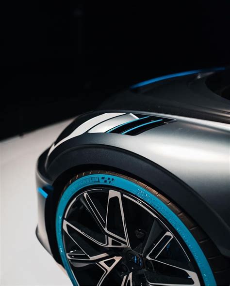 Bugatti Divo | Bugatti, Car, Car wheel