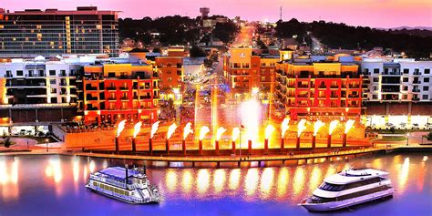 Hilton Promenade at Branson Landing | Travelzoo