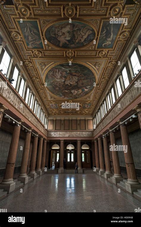 Academy fine arts vienna hi-res stock photography and images - Alamy