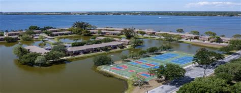 Pet-friendly apartments available for rent in Bradenton, FL | VIEW ...