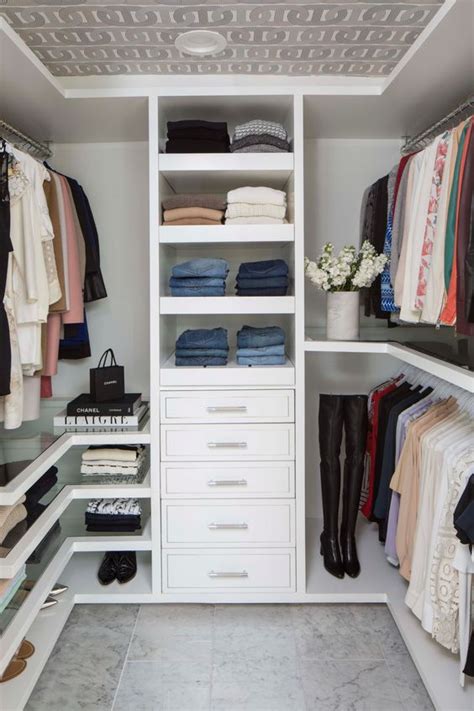 Easy wardrobe inside design for ladies | Housing News