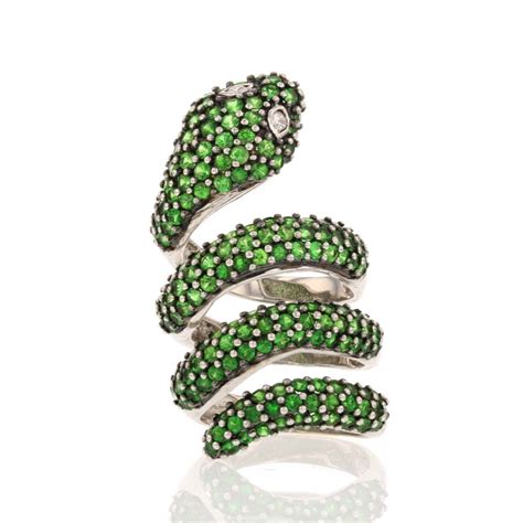 Green Snake Ring Taylor Swift Wants You To Wear Snake Items Because Revenge Is Best Served In ...