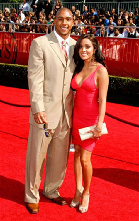 Kellen Winslow Jr.'s wife Janelle Winslow - PlayerWives.com