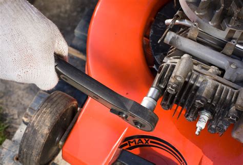 How to Winterize a Lawn Mower and Equipment - AutoZone