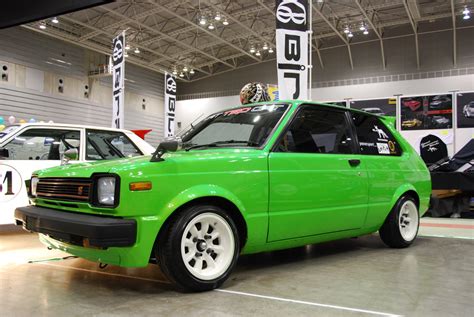 TOYOTA STARLET - Review and photos