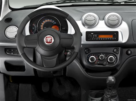 2011 Fiat Uno - Interior, Dashboard | Caricos