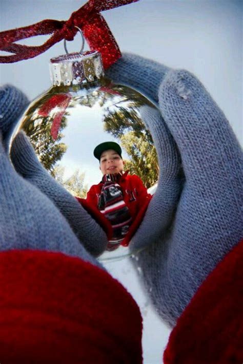 Pinterest | Christmas photography, Family christmas pictures, Christmas photoshoot