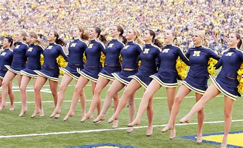 College Cheerleaders - Sports Illustrated