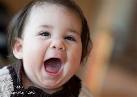 funny and laugh: photos of babies laughing