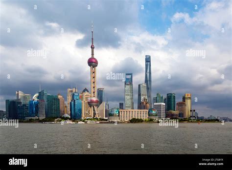 Lujiazui skyline, Shanghai, China Stock Photo - Alamy