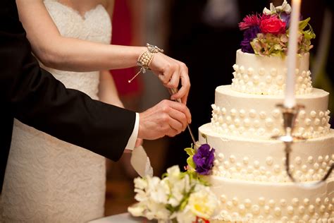 Wedding Traditions Explained - Cake Cutting Tradition - A Perfect Blend ...