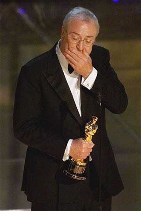 Michael Caine with Oscar for The CIder House Rules - Michael Caine ...