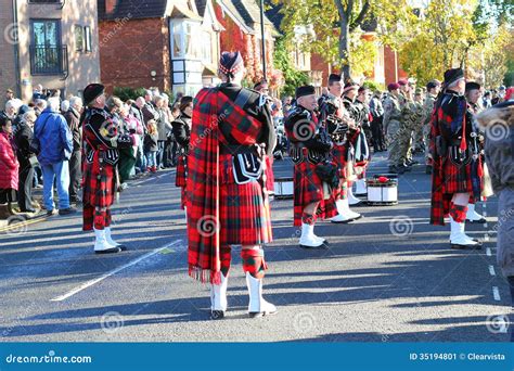 Scottish Bagpipe Band in Kilts. Editorial Photo - Image of bedford, dead: 35194801