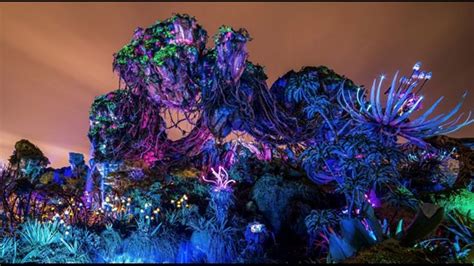 ‘Flight of Passage’ Avatar Ride Is Disney’s Best New Attraction in ...