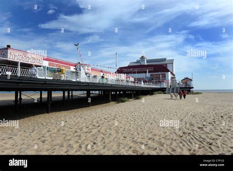 Great Yarmouth The Britannia Pier Norfolk England Uk Stock Photo - Alamy