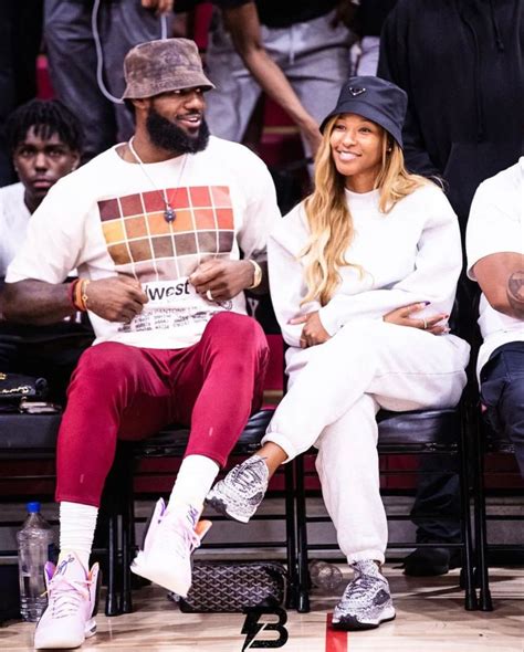 Lebron James And Wife, Jeans Outfit Men, Comparing Yourself To Others, Night Looks, Happy ...