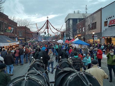 Bozeman's Christmas Stroll Spreads Cheer This Week