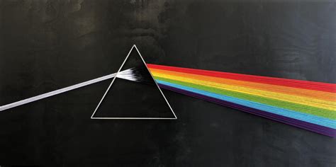 Pink Floyd’s “The Dark Side of the Moon” album cover made out of yarn ...