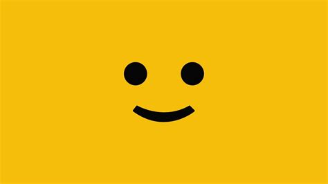 File:Yellow square happy smiley.jpg - Wikimedia Commons