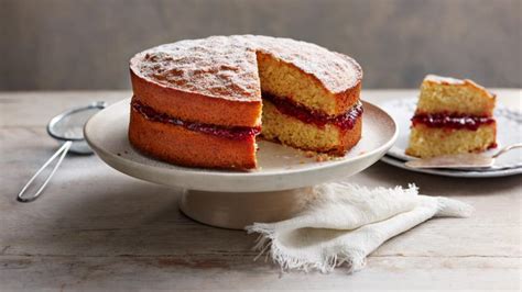 Gluten-free Victoria sponge cake recipe - BBC Food