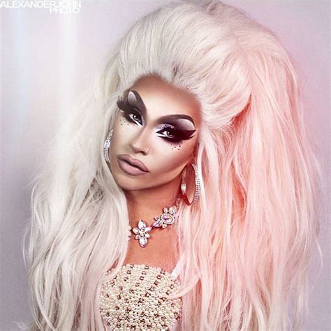 Best 25+ Drag queen makeup ideas on Pinterest | Black drag queen makeup, Drag queens and Drag ...