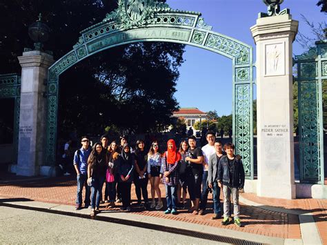 International Student Program Hosts a Campus Tour to UC Berkeley – Skyline Shines