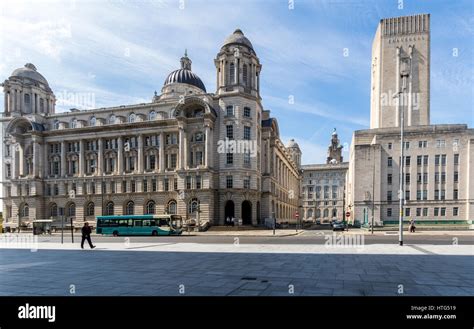 Cunard building Albert docks,Liverpool England Stock Photo - Alamy